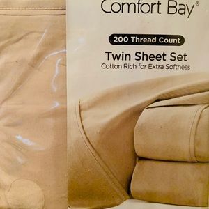 3-piece twin sheet set. New. 55% cotton/45% poly